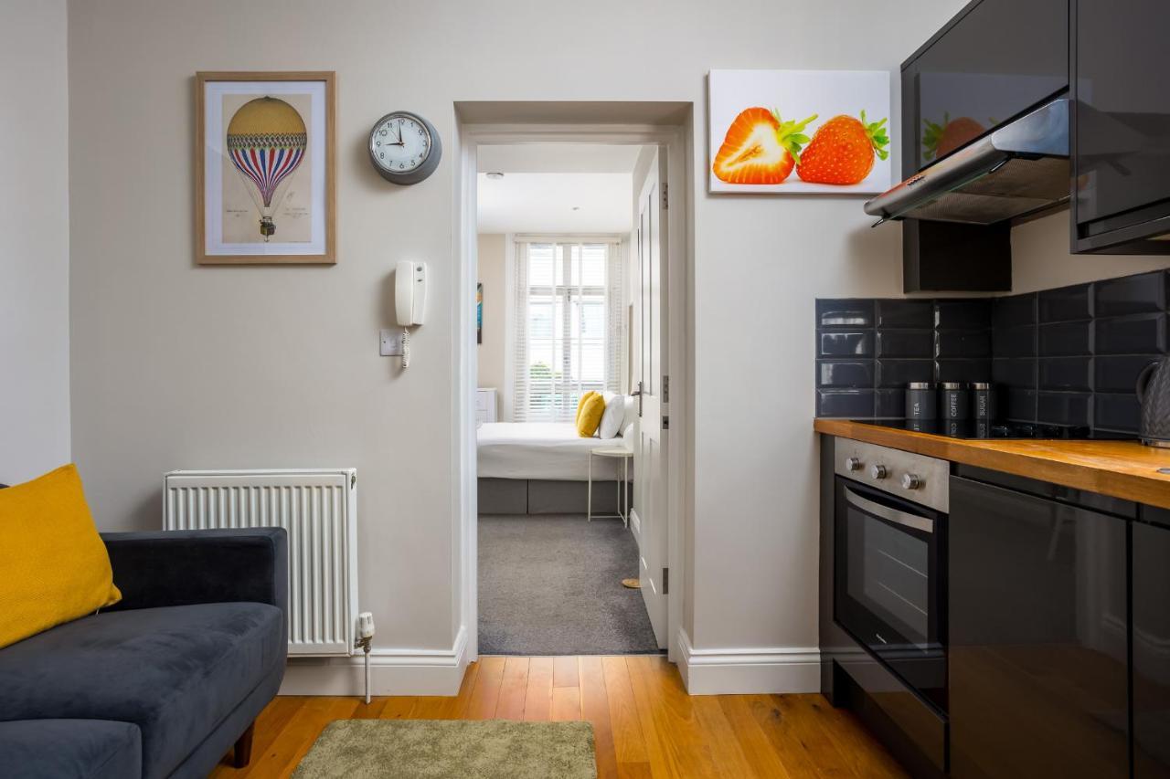 Contemporary Ground Floor Apartment - Town Centre With Parking! Cheltenham Esterno foto